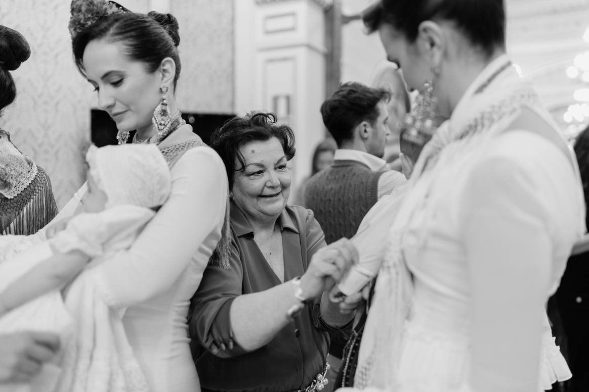 Carmen Acedo backstage at the presentation of her Carmen de España collection.