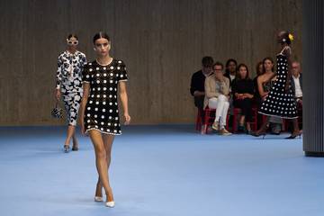 Puig trae Carolina Herrera a Madrid con un desfile de pasarela en septiembre