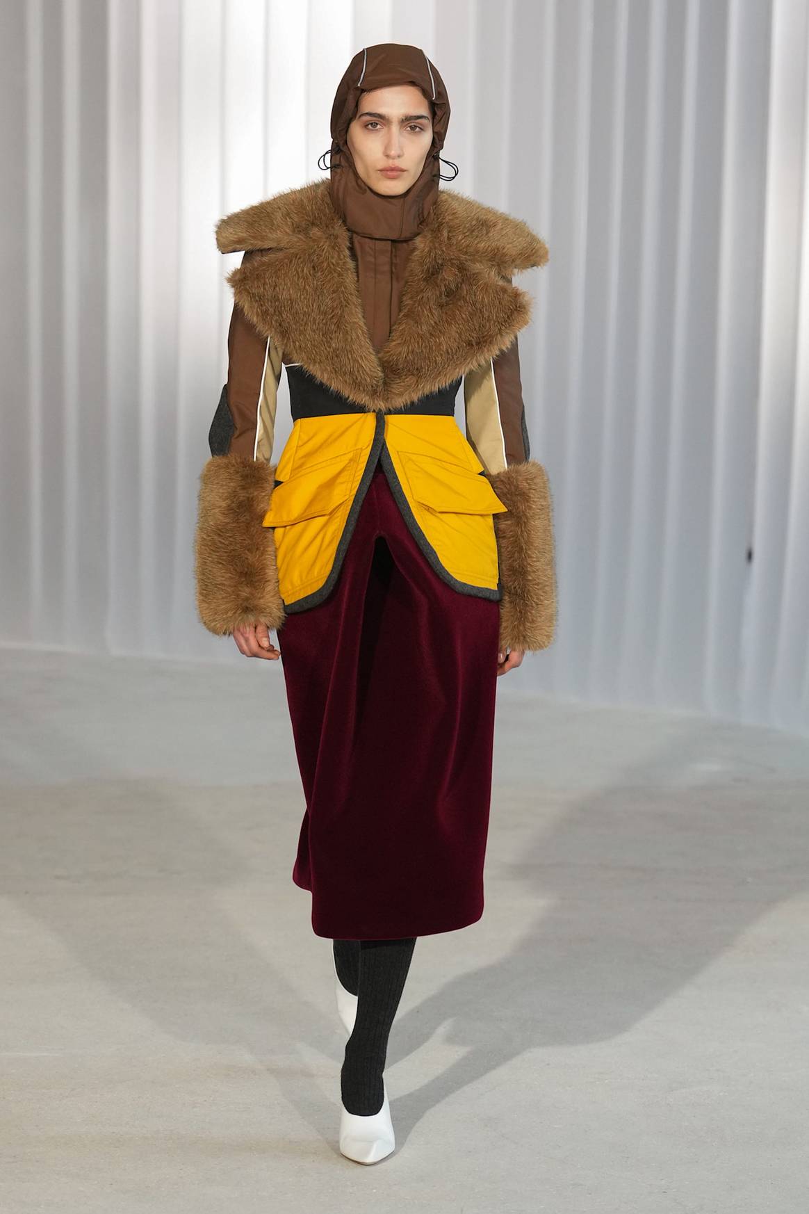 PFW FW26 color trends: Saturated shades of wine, purple, cobalt blue ...