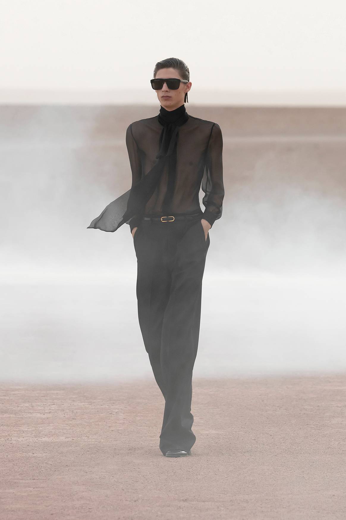 Photo Credits: Saint Laurent, colección masculina para la temporada Primavera/Verano SS23.