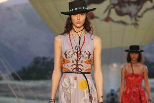 French fashion giants LVMH & Kering ban ultra-thin models