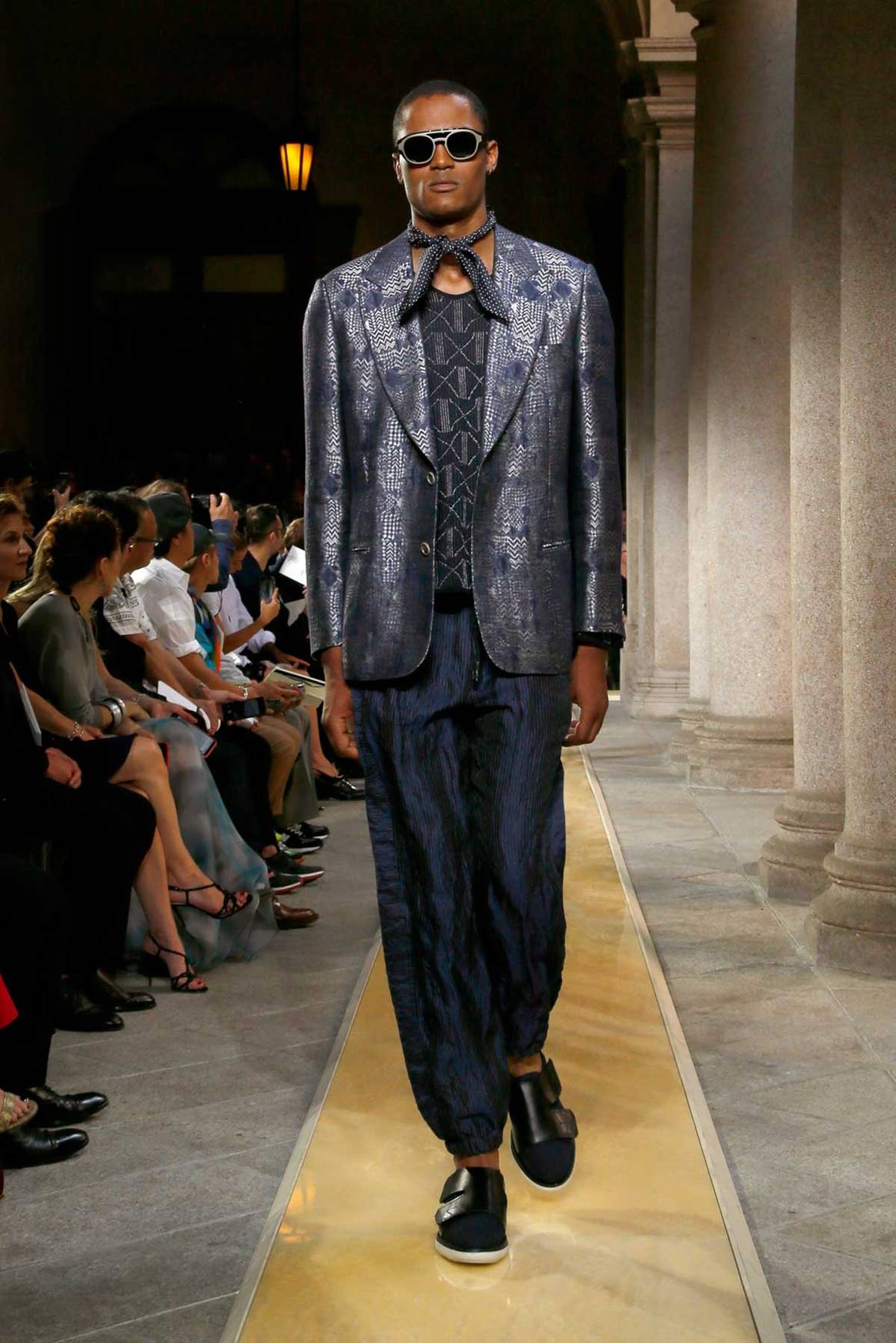 MFW: l'uomo disegnato da Armani è coraggioso