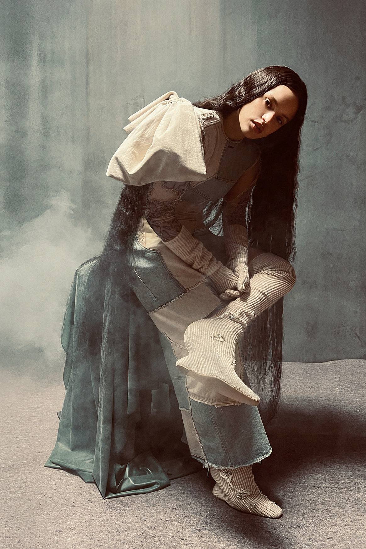 Photo Credits: Rosalía, protagonista de la nueva campaña de Acne Studios para la temporada Otoño/Invierno 2022 FW22.