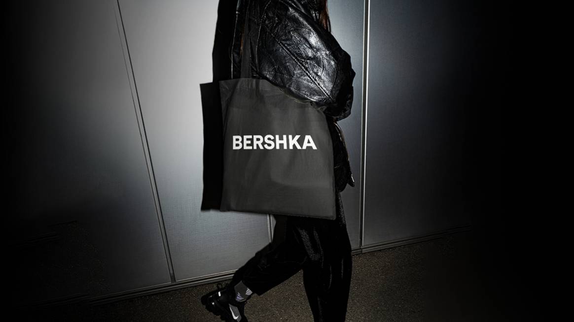Photo Credits: Material de la campaña promocional por el cambio de identidad corporativa de Bershka. Fotografía de cortesía.