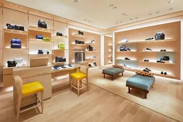 Louis Vuitton abre nueva tienda en Italia
