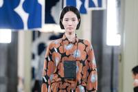 图片故事： Marimekko 在东京举办 Unikko 印花 60 周年纪念活动