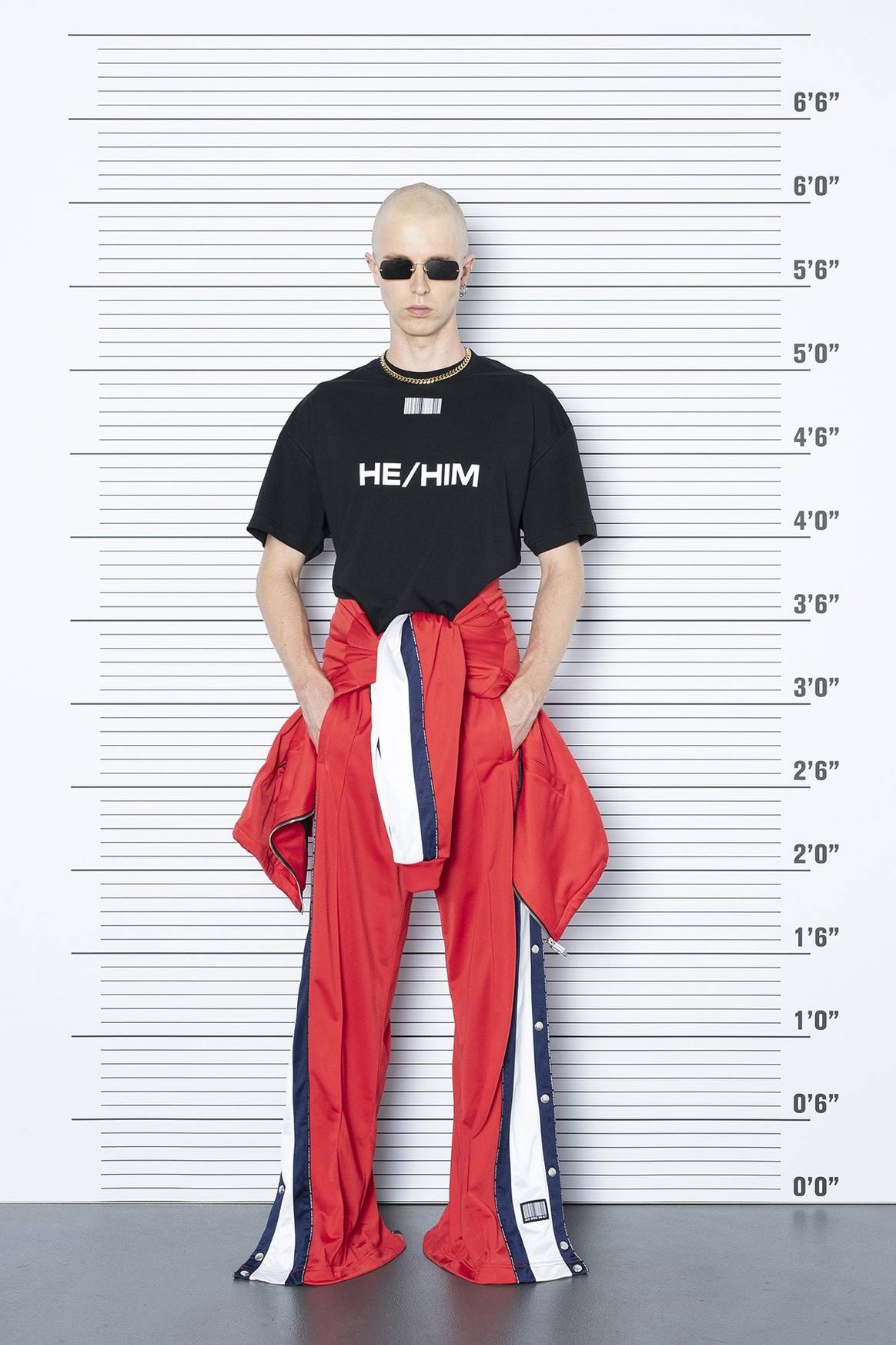 Sin logos, sin zapatillas y de aspiración genderless: Vetements lanza “Vtmnts”, su nueva firma de moda