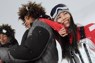 LVMH to launch share buyback program up to 300 million euros