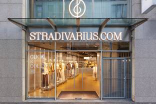 Stradivarius estrena concepto de tienda y abre su primer espacio “Click&Collect”