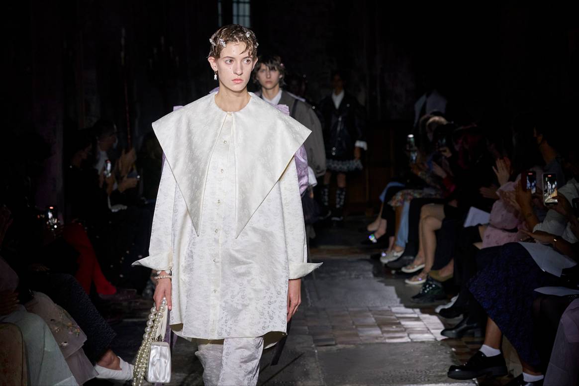 Who is Simone Rocha? Everything to know about the Pitti Uomo 110 guest ...