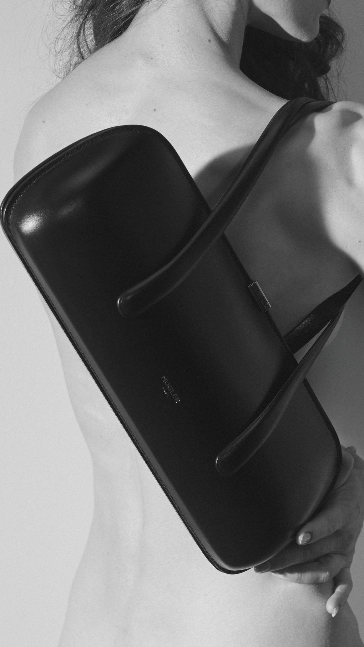 Mugler introduces its first handbag campaign under the creative direction of Miguel Castro Freitas