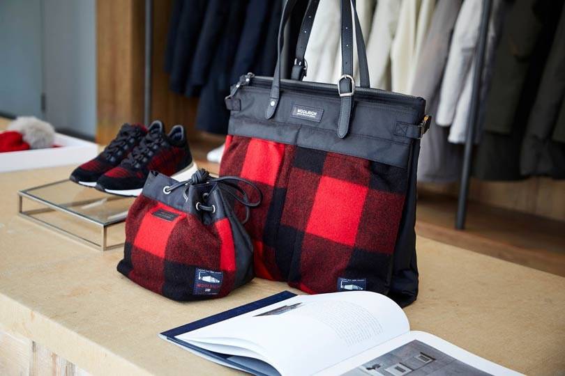 Zien: Woolrich opent flagshipwinkel in Aoyama , Japan