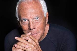 Giorgio Armani sfila a Milano, a Palazzo Orsini, il 17 giugno