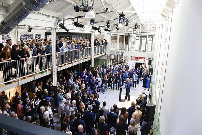 Denim City geopend: ‘Een half jaar geleden was ’t nog een lekkende, oude fabriek'