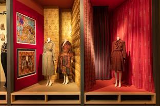 «Silk»: Neue Ausstellung eröffnet im Salvatore Ferragamo-Museum in Florenz