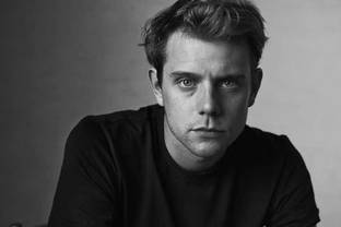 Uniqlo объявил о коллаборации с британским брендом J.W. Anderson