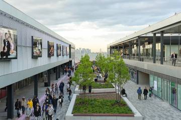 Lucky Brand opens first Staten Island store