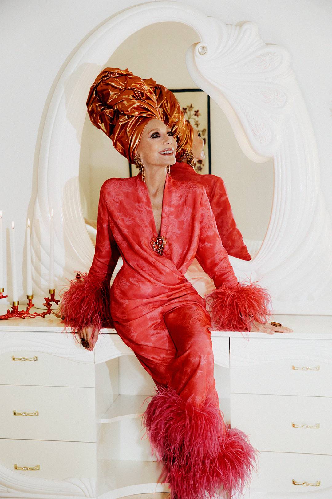 Fotografía de campaña de la colección cápsula “The House of Marisa Berenson”, diseñada por Marisa Berenson para Zara.