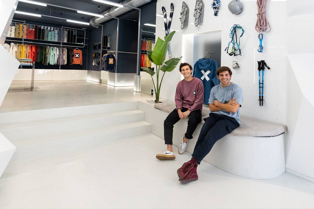 De izq. a dcha., Juan Fernández-Estrada y Nacho Rivera, cofundadores y codirectores ejecutivos de Blue Banana.