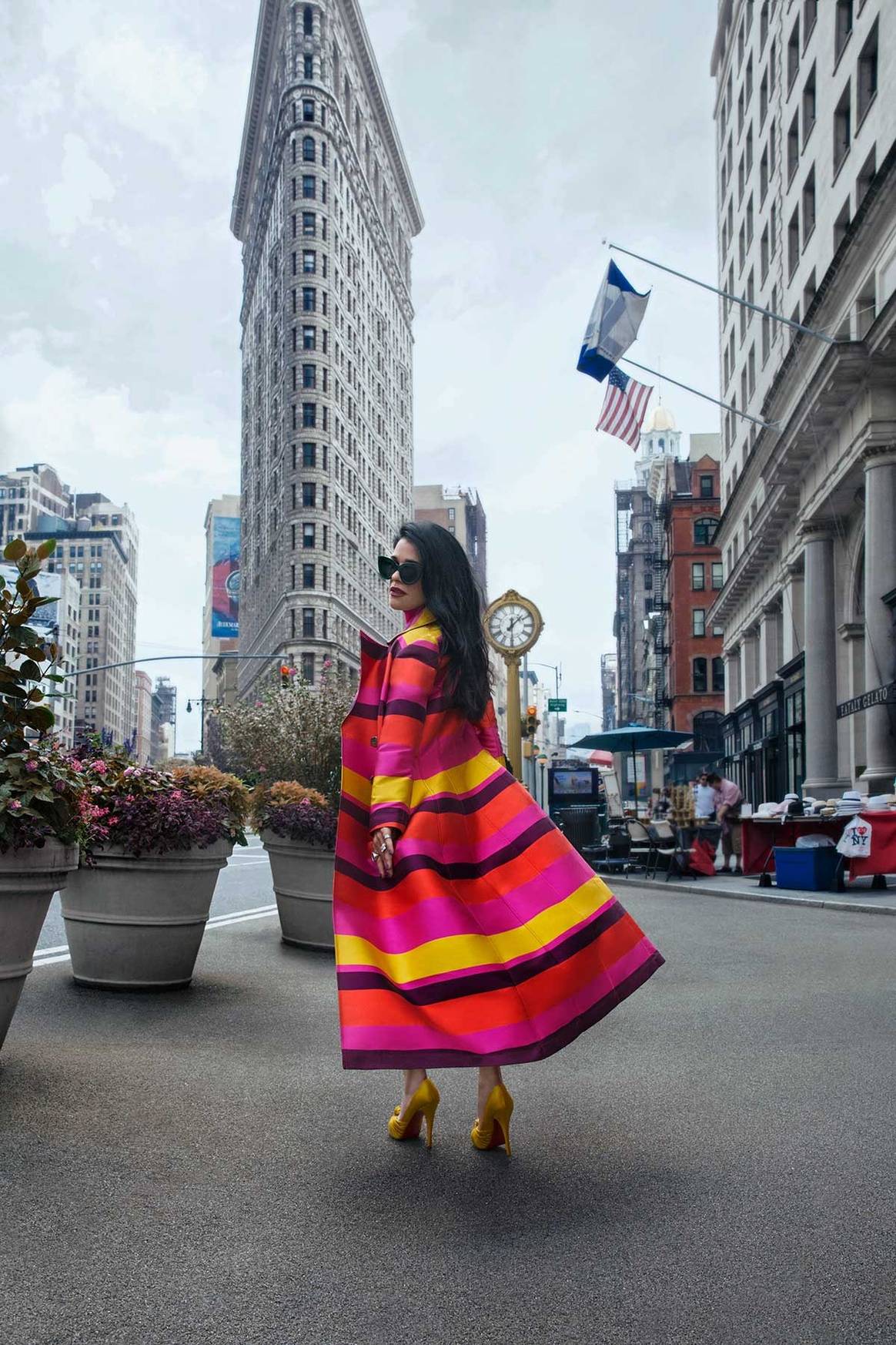 Martha Debayle estrena nueva colección de moda