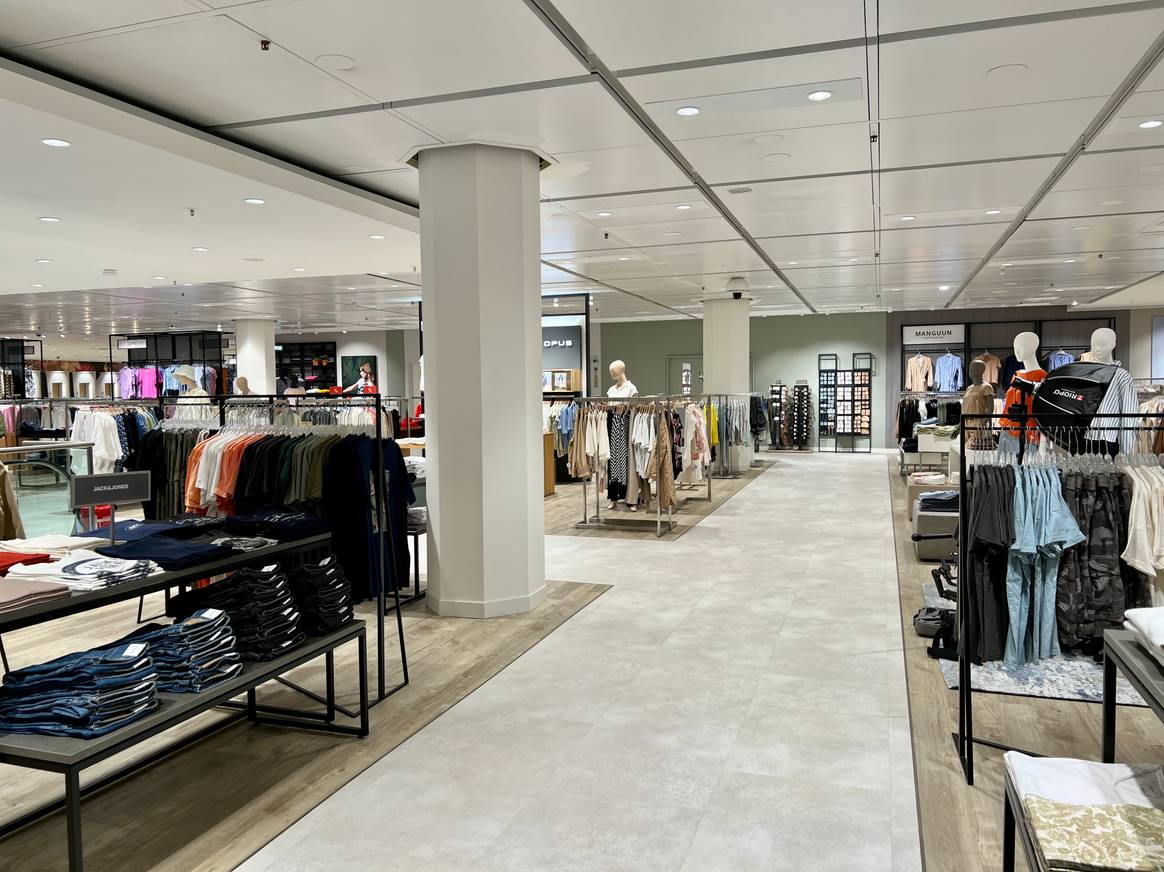 Breitere Gänge und weniger Waren auf der Fläche – so sieht die Damenabteilung von Galeria in Euskirchen aus. Bild: FashionUnited