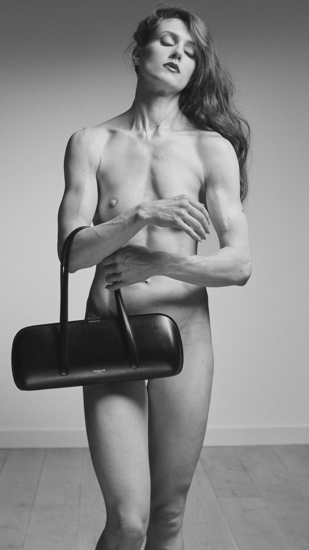 Mugler introduces its first handbag campaign under the creative direction of Miguel Castro Freitas