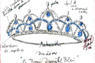 Karl Lagerfeld designs tiara with Swarovski