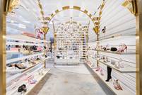  Level Shoes fa rotta sugli Stati Uniti