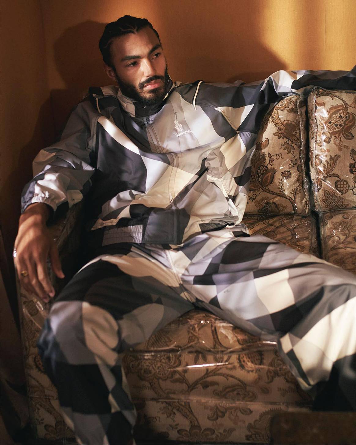 Photo Credits: Colección cápsula Supreme x Emilio Pucci. Emilio Pucci.