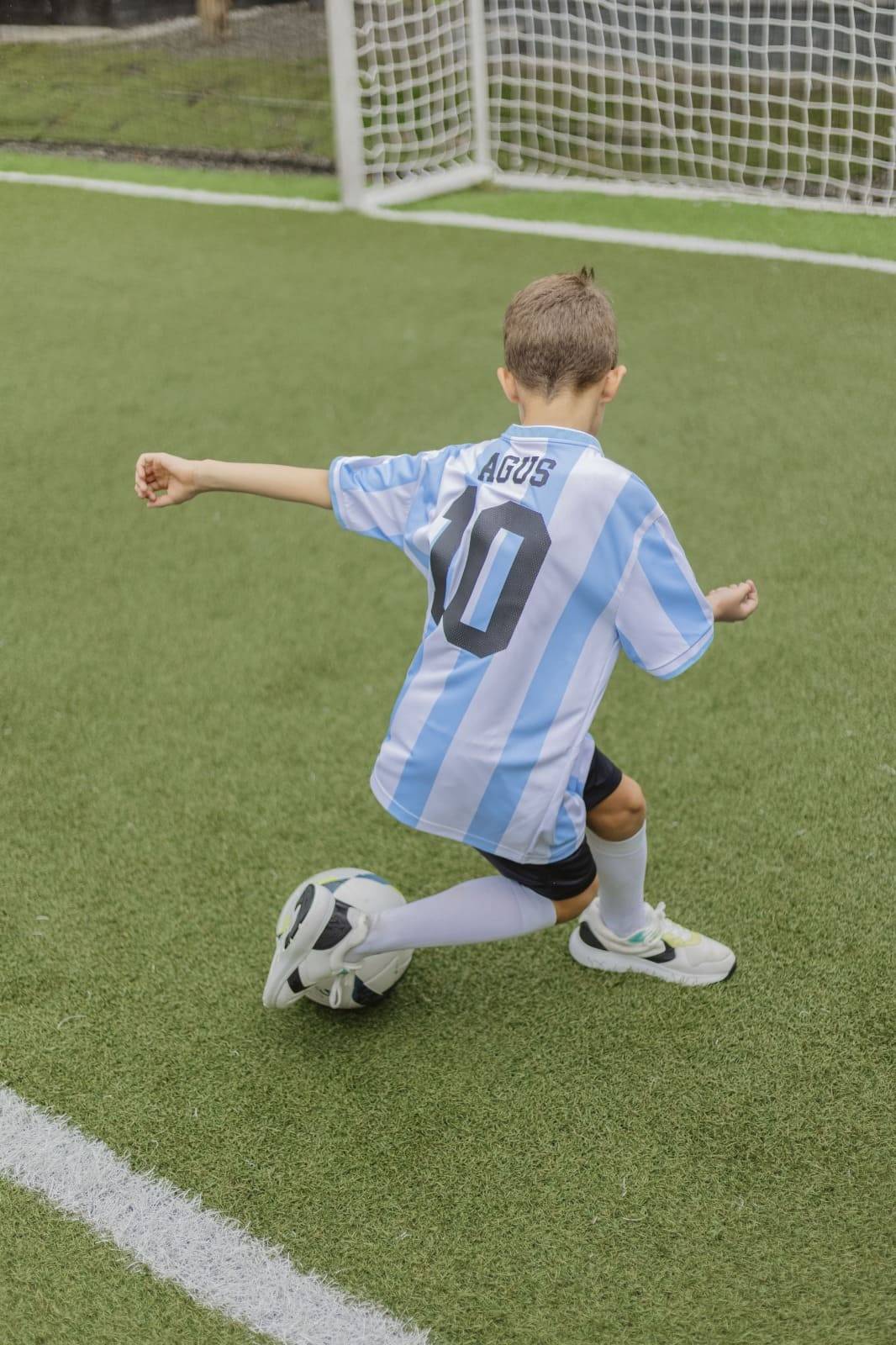 Offcorss lanza camisetas personalizadas para la Copa América.