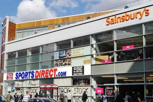 Sports Direct sluit twee Belgische filialen