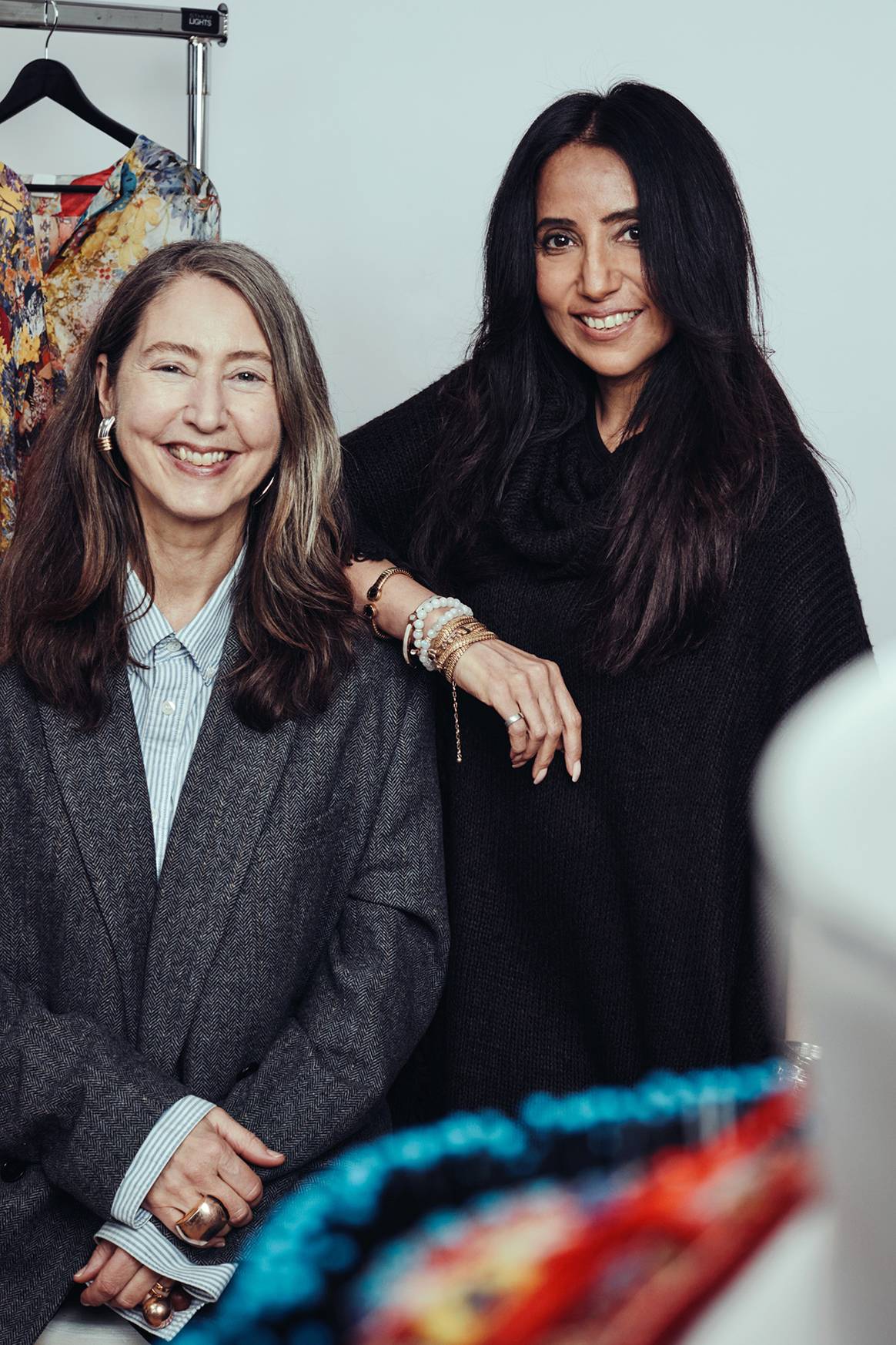 La diseñadora india Anamika Khanna junto a Ann-Sofie Johansson, asesora creativa de H&M.