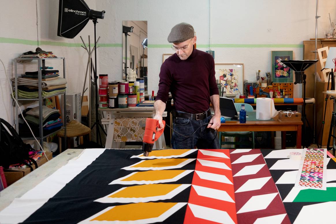 Federico Antelo Granero in his textile experimentation workshop.