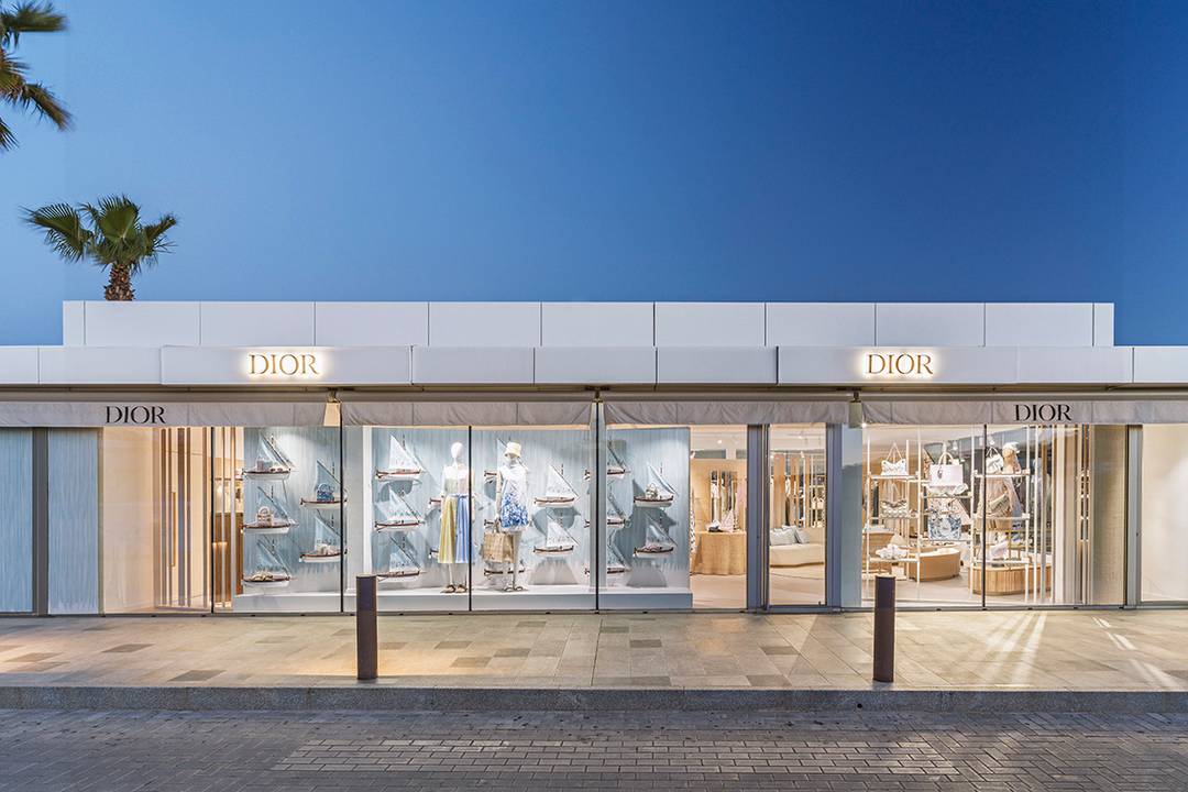 Tienda “resort” de Dior en Ibiza, para la temporada de Verano 2026.