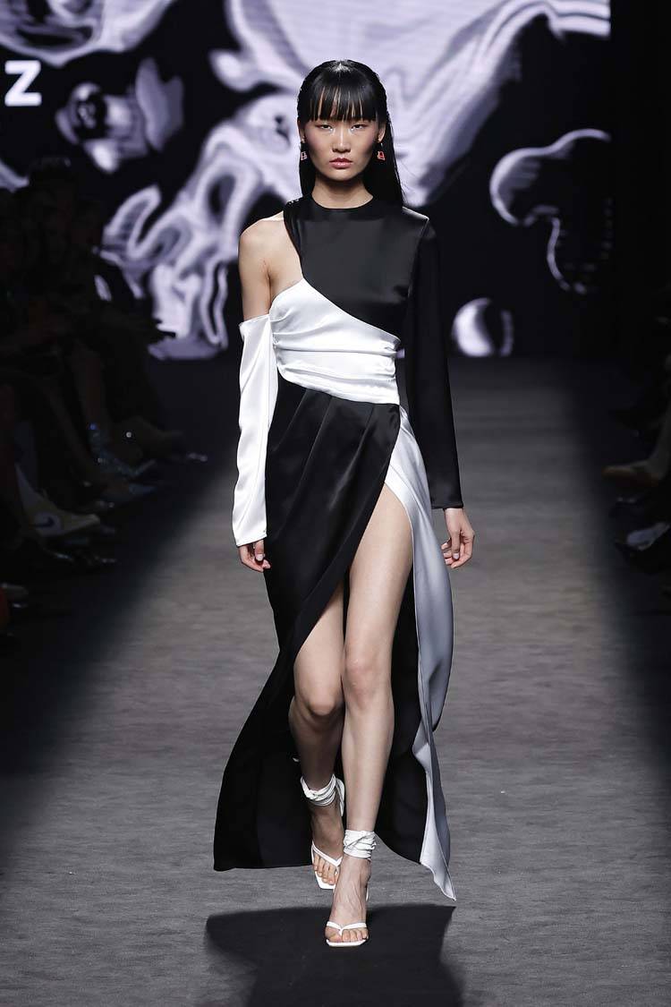 Imagen de la colección FW23 de Paloma Suárez en MBFW Madrid, por cortesía de la organización