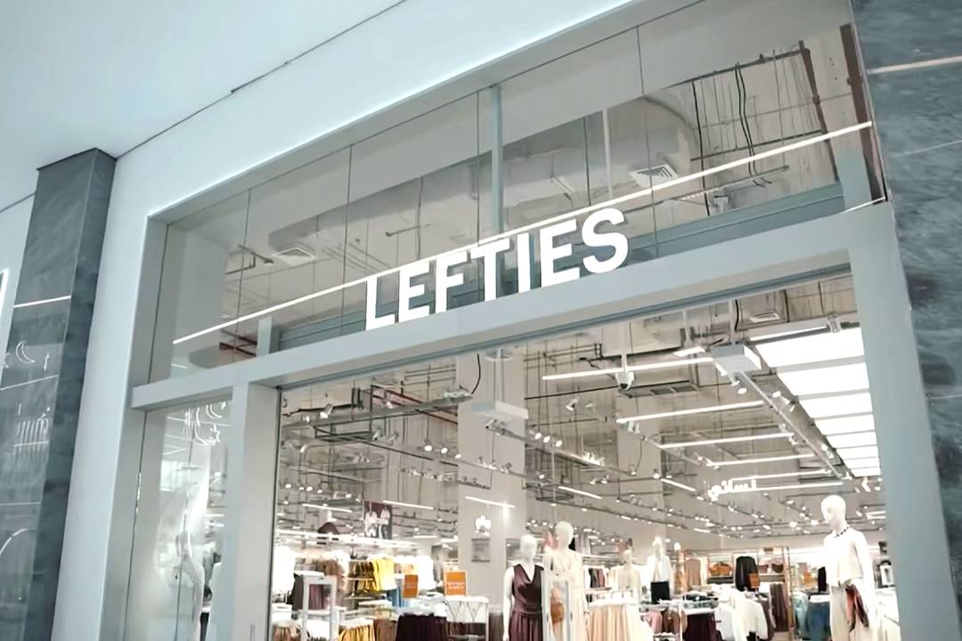 Tienda de Lefties en el centro comercial Iraq Mall de Bagdad (Irak).