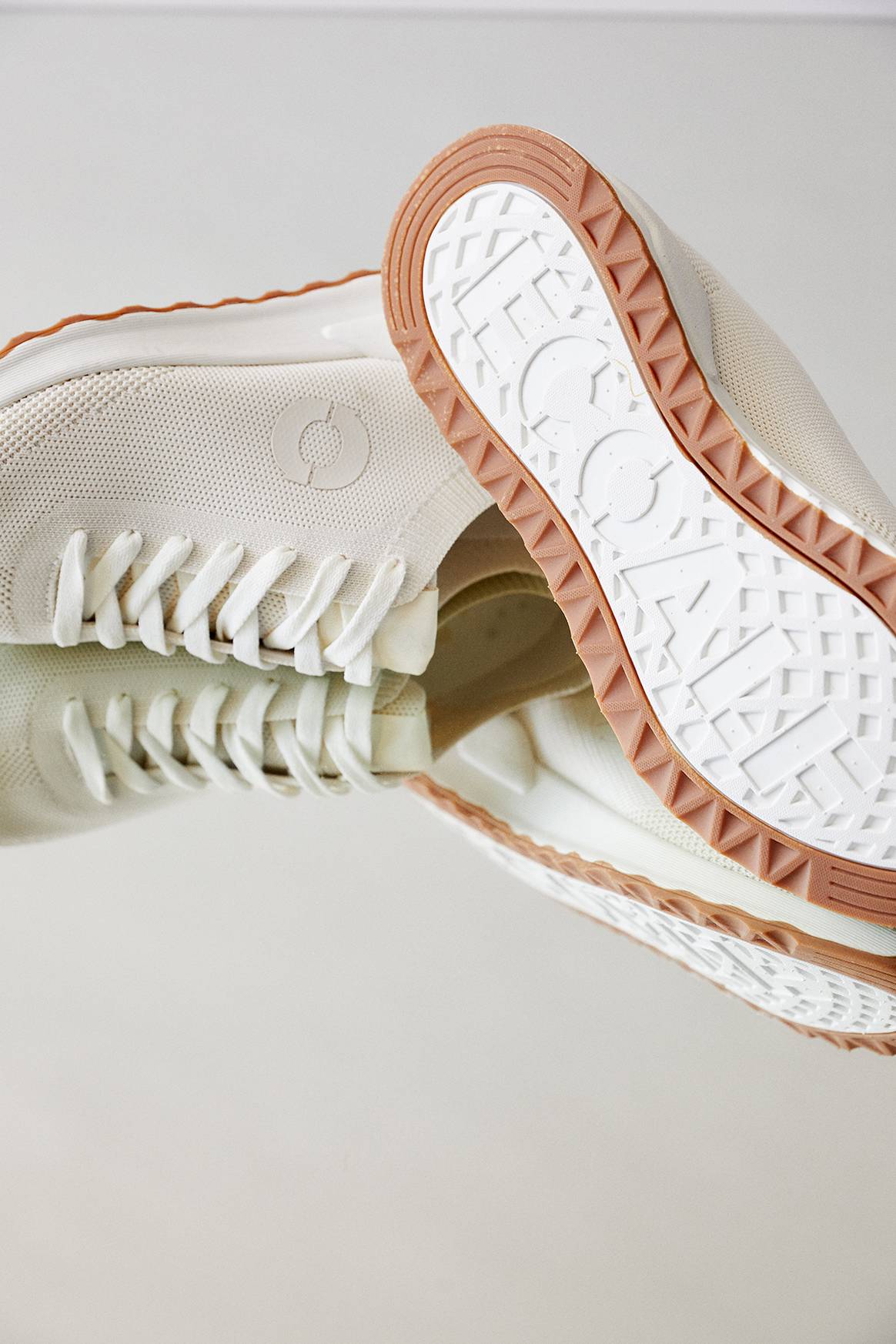 Photo Credits: Ecoalf, zapatilla Prince Knit.