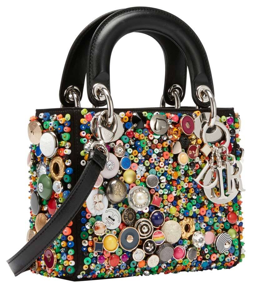 In Beeld: kunstenaars ontwerpen eigen tas voor Dior Lady Art #2