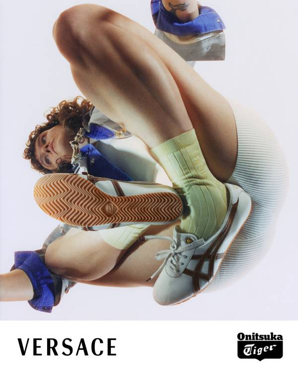Onitsuka Tiger lancia le sneaker con Versace