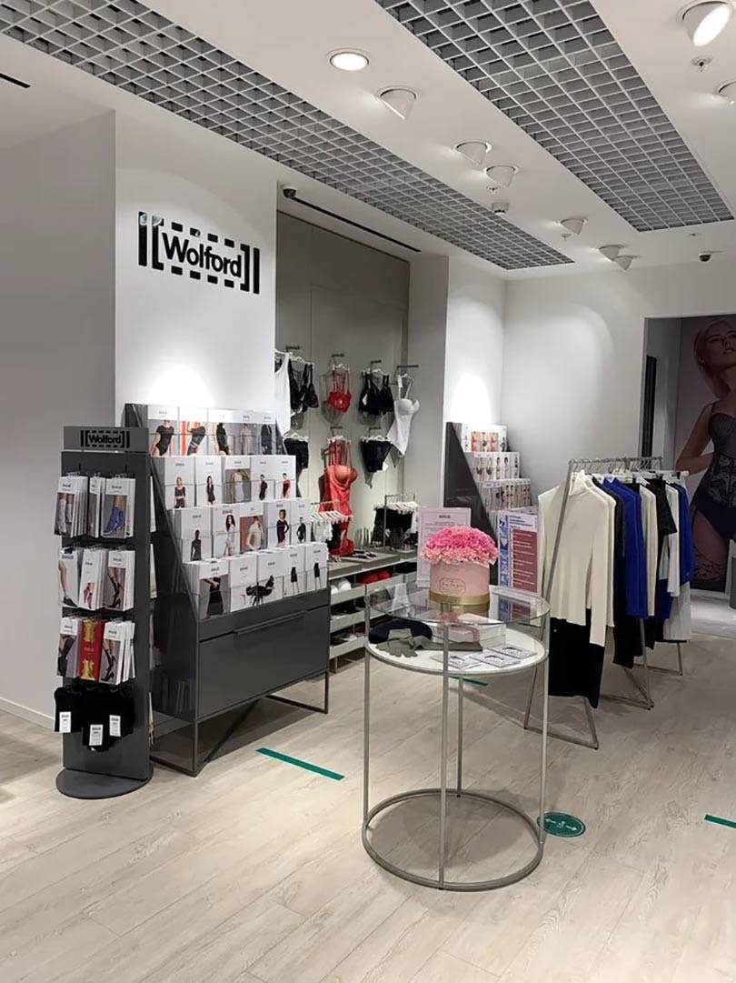 В «Невском Центре» открылся бутик женского белья Wolford