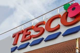 Tesco FY clothing sales drop, but signs of recovery in Q4