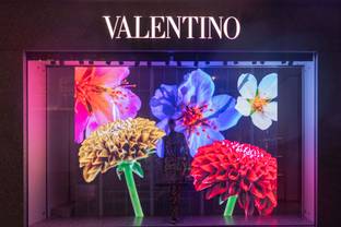 Valentino unveils ‘Unboxing’ installations with renowned stylists