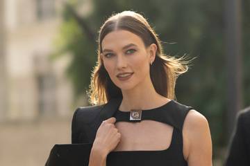 Model Karlie Kloss kuratiert New Yorker Kunst-Auktion