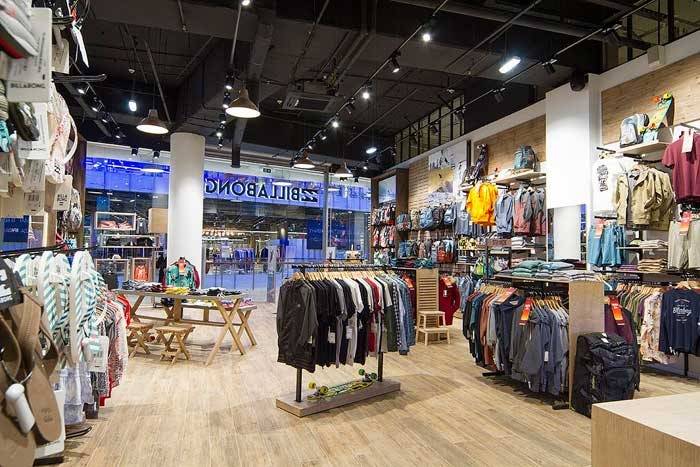 Открыт первый магазин Billabong в России