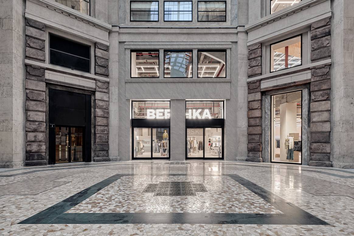 Lo store di corso Vittorio Emanuele