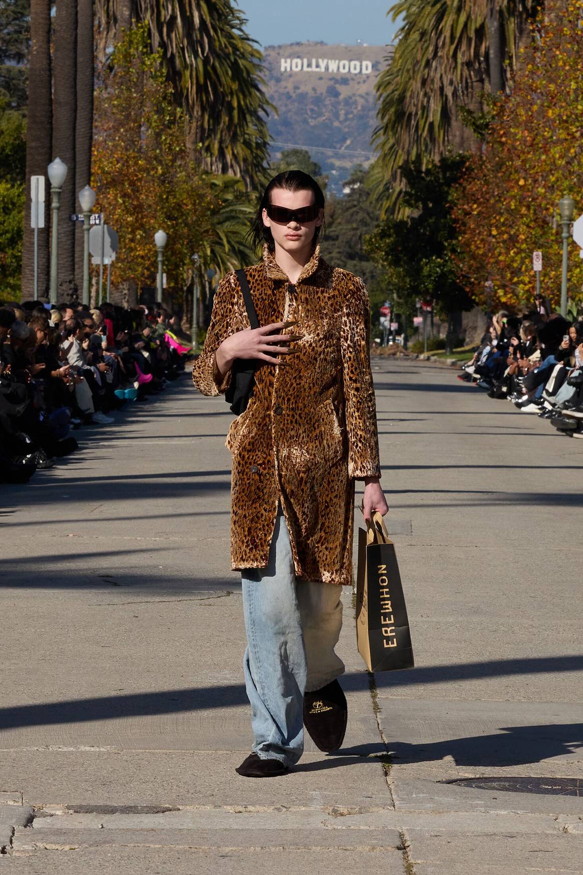 Balenciaga, desfile de presentación en Los Ángeles de la colección de Otoño para hombre y mujer FW24.