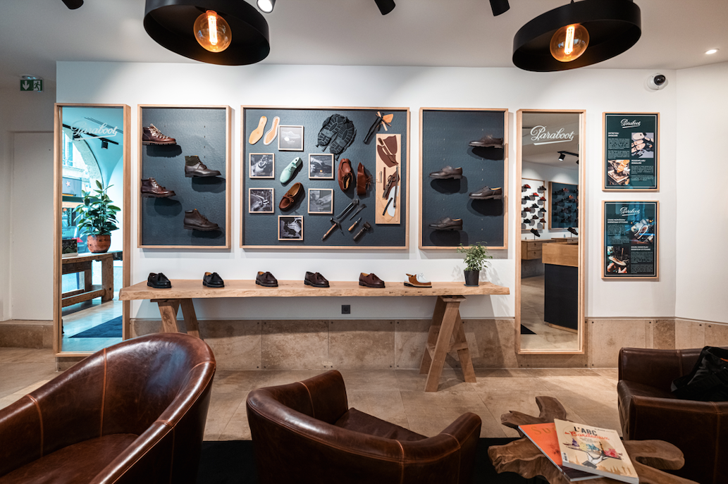 Intérieur de la boutique Paraboot de Bordeaux, entièrement rénovée