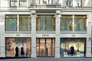  “Mrs. Harris und ein Kleid von Dior” – Reise in die Vergangenheit