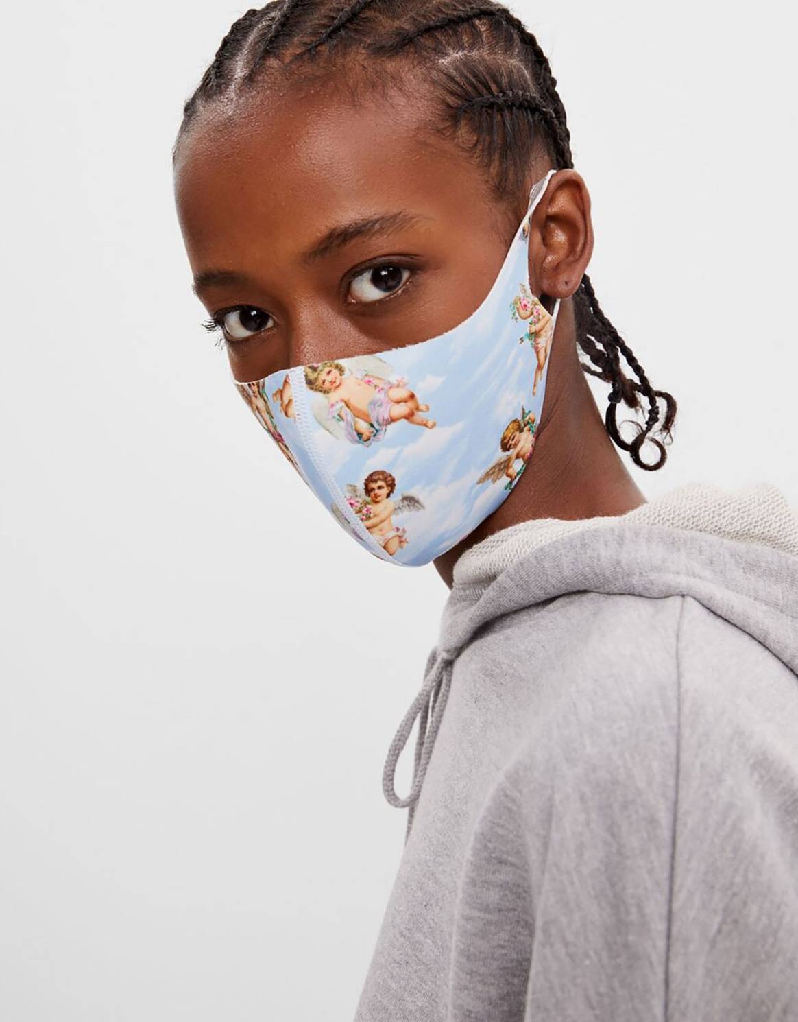 Inditex causa auténtico furor con sus primeros modelos de mascarillas