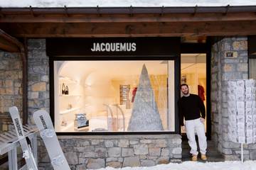 Jacquemus cible la clientèle aisée de Courchevel